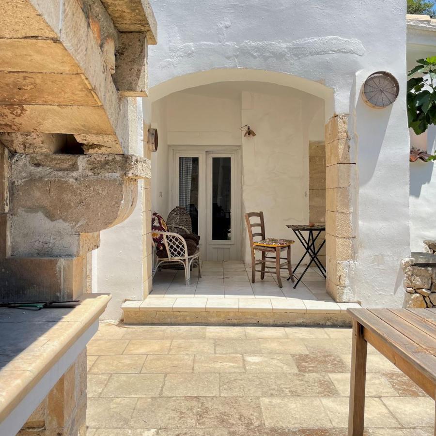 Casa Vacanze Capurre "Trulli E Pajare A Due Passi Dal Pizzo" غالّيبولي المظهر الخارجي الصورة