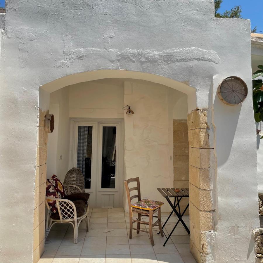 Casa Vacanze Capurre "Trulli E Pajare A Due Passi Dal Pizzo" غالّيبولي المظهر الخارجي الصورة